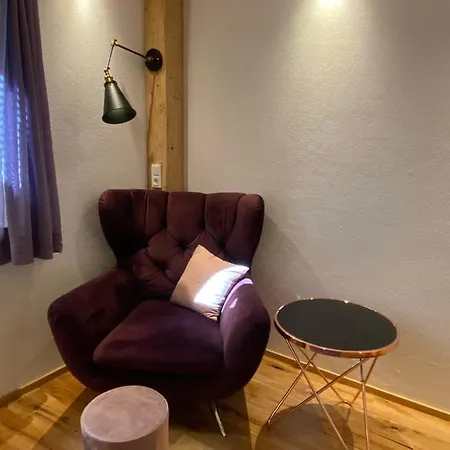 Neurenovierte Xaver * 홀츠키르첸